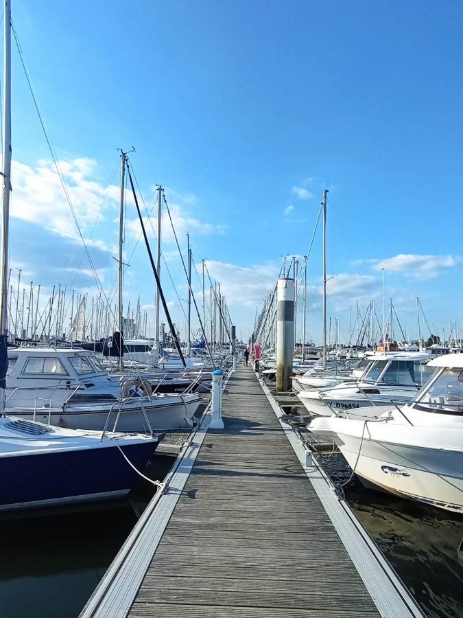 Le Kenav - Studio A 300 M Du Port Locmiquélic Buitenkant foto