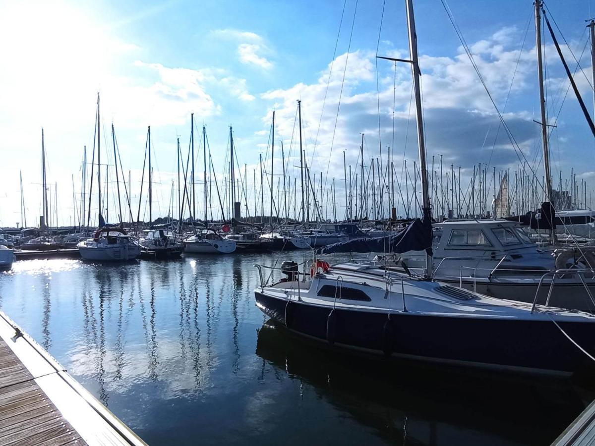 Le Kenav - Studio A 300 M Du Port Locmiquélic Buitenkant foto